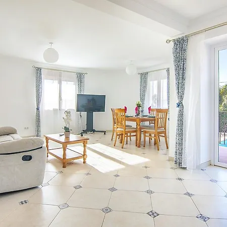 Guzman - Soleada Вилла Кальпе