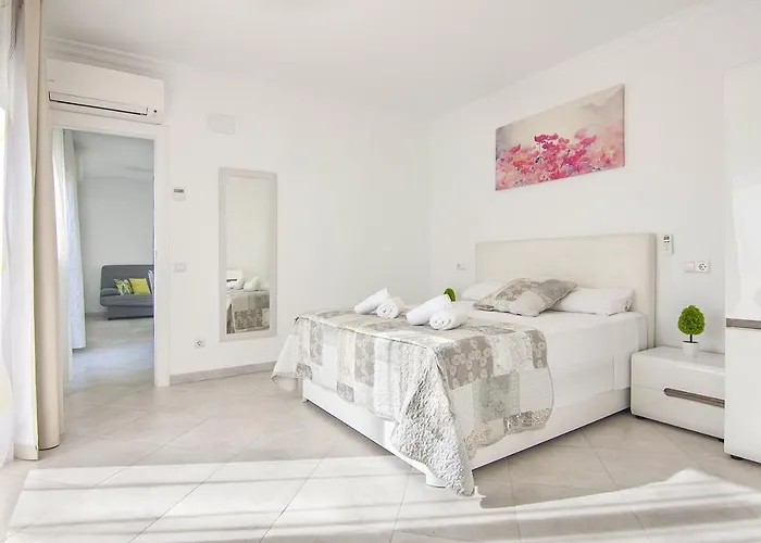 Willa Guzman - Soleada