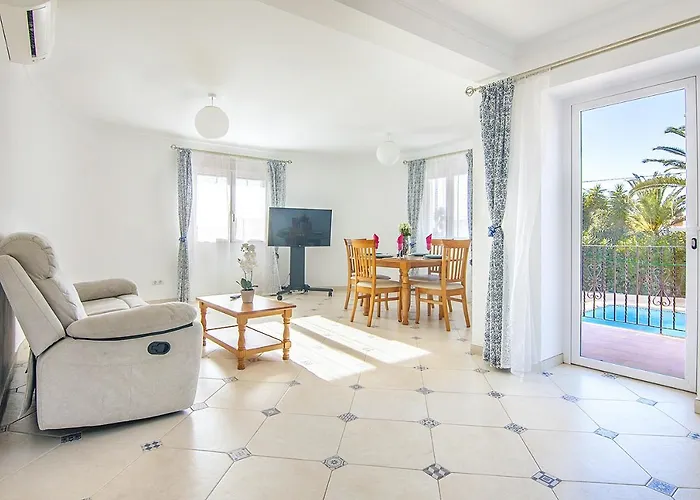 Guzman - Soleada Willa Calpe